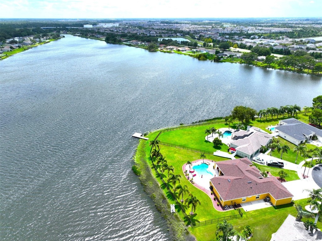 7615 Clair Wood Court Apollo Beach FL 33572 - LAKE SAINT CLAIR T3551513 image1