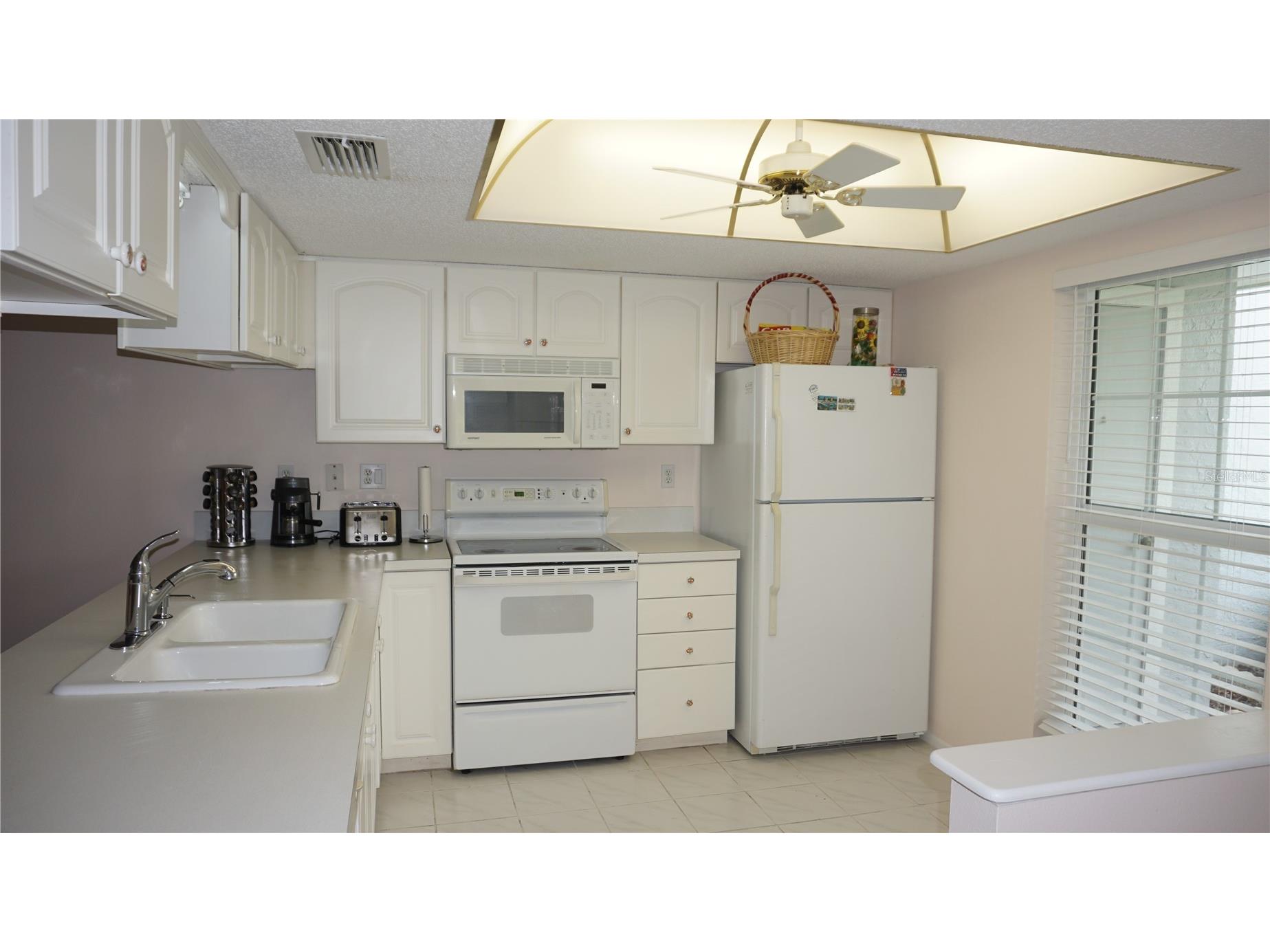 7616 Danube Drive Hudson FL 34667 W7885708 image2