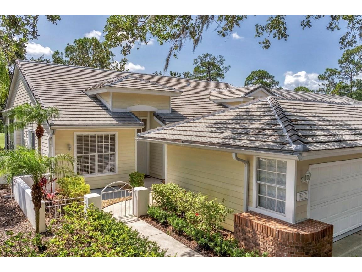 7617 Whitebridge Glen University Park FL 34201 A4655269 image1