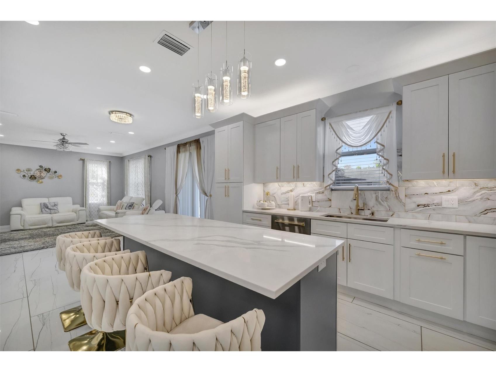 7618 16th Court Sarasota FL 34243 A4679228 image14