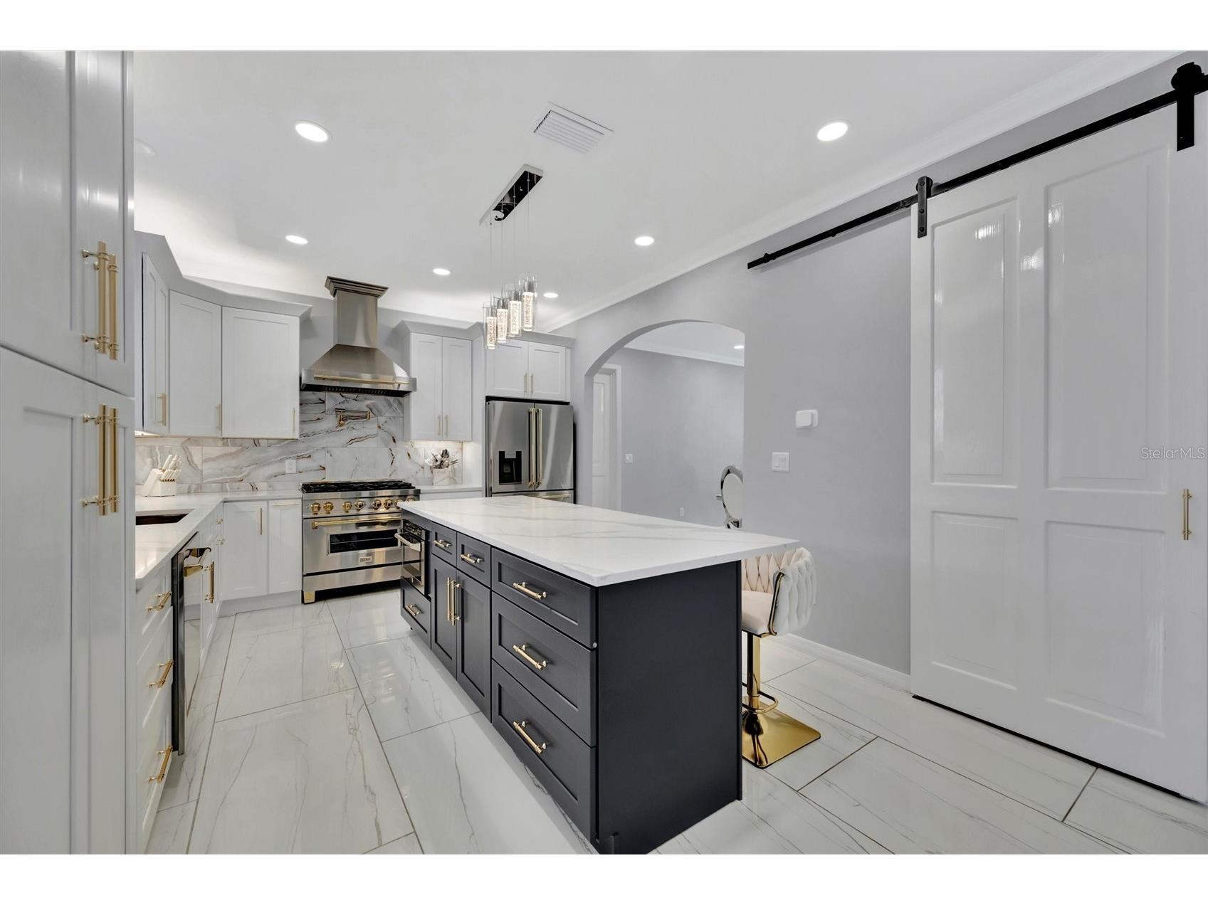 7618 16th Court Sarasota FL 34243 A4679228 image8