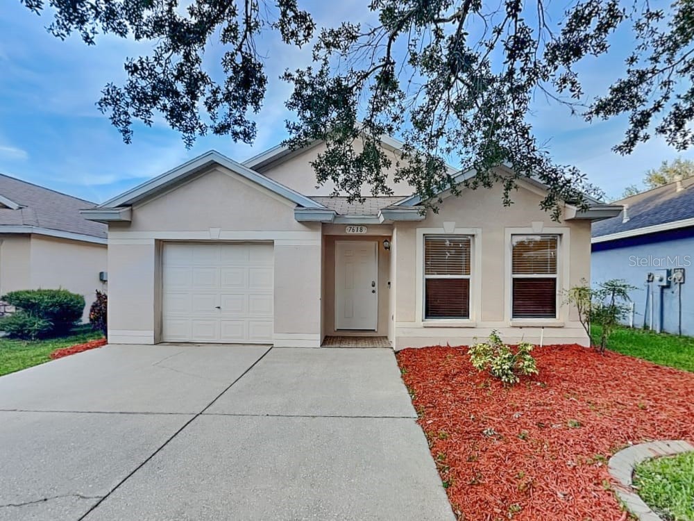 7618 Devonbridge Garden Way Apollo Beach FL 33572 T3480449 image1