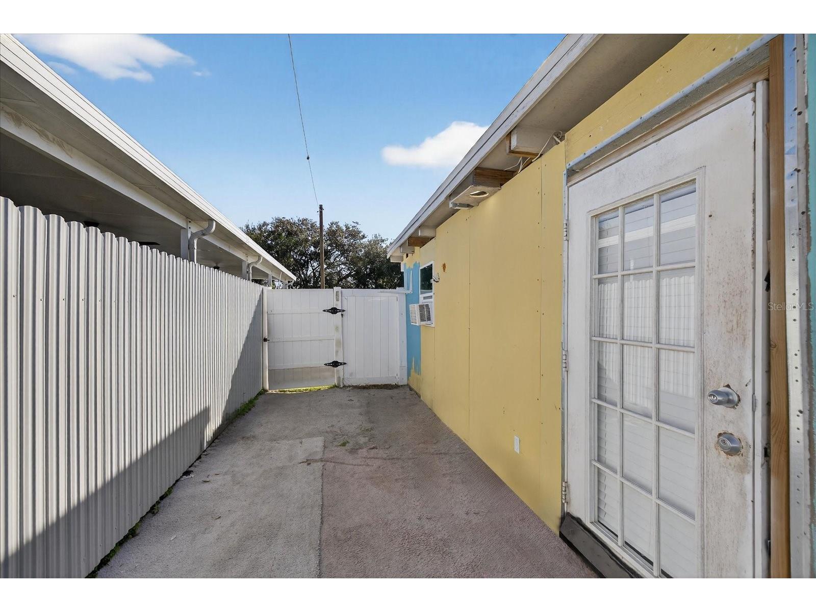 7618 Lavender Lane Tampa FL 33619 TB8465392 image14