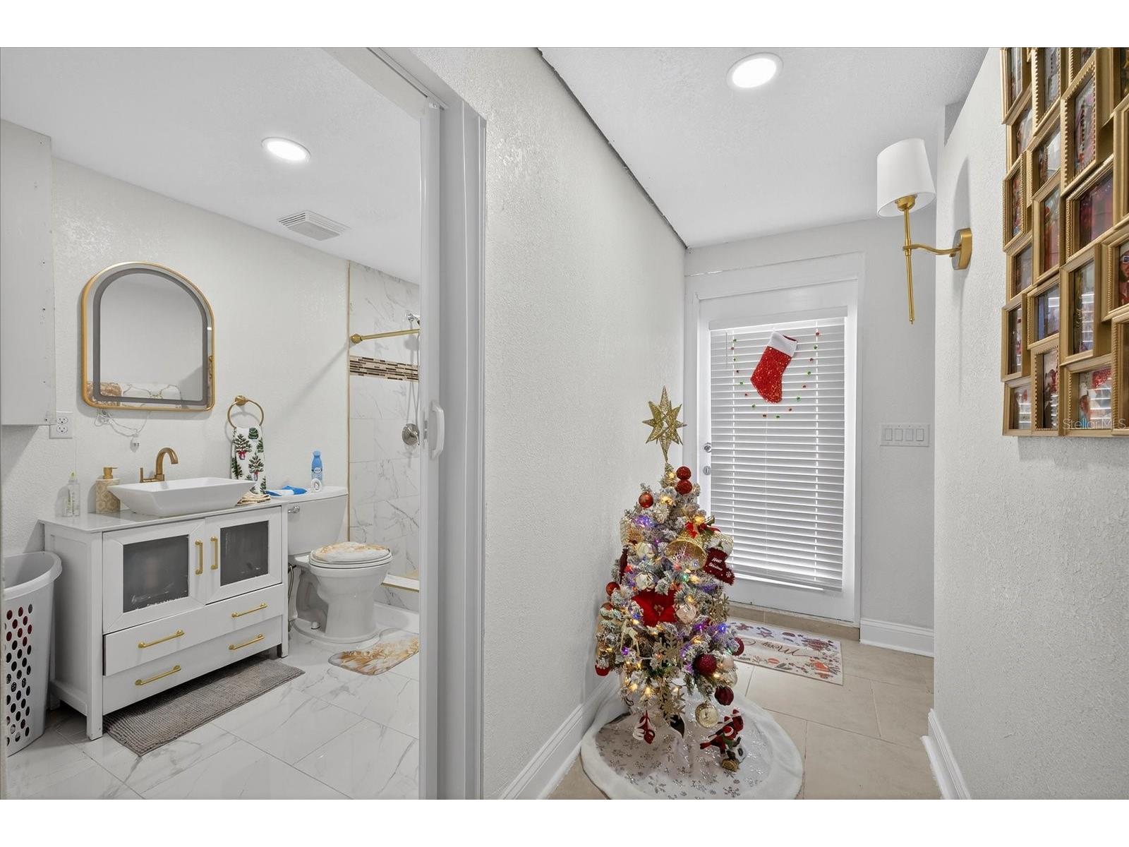 7618 Lavender Lane Tampa FL 33619 TB8465392 image17