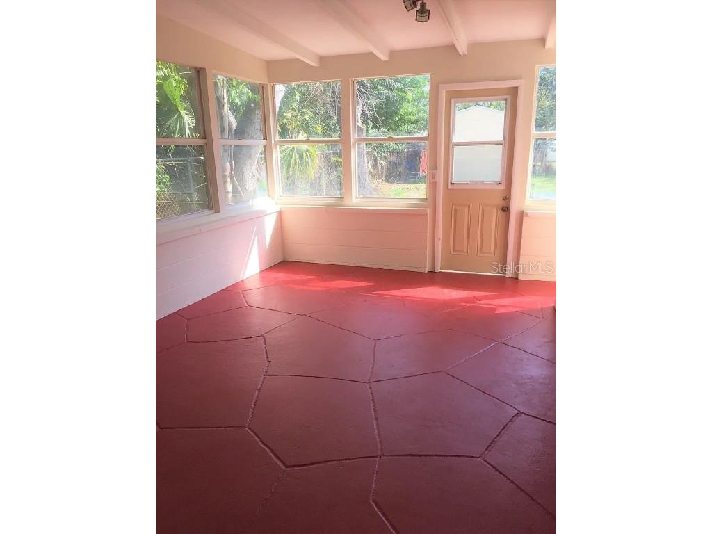 762 60th Avenue NE Saint Petersburg FL 33703 OM709574 image16