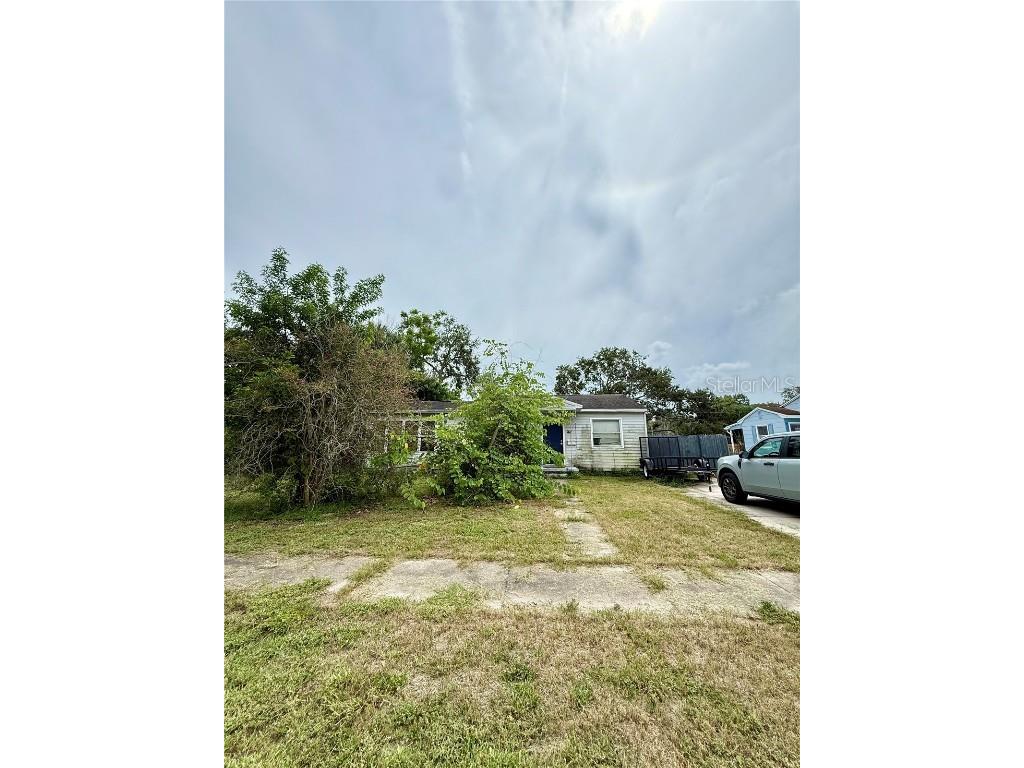 762 60th Avenue NE Saint Petersburg FL 33703 OM709574 image9