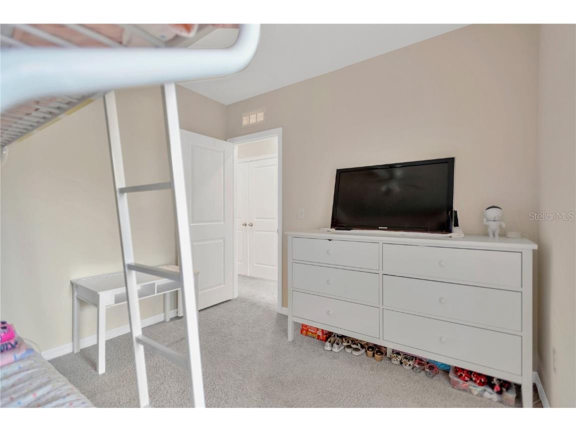 762 Barclay Wood Drive Ruskin FL 33570 TB8435966 image15