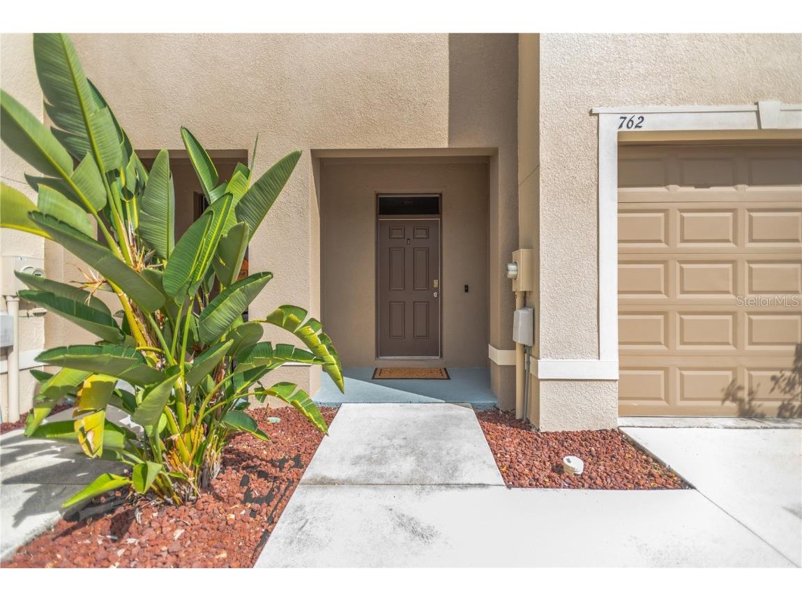 762 Barclay Wood Drive Ruskin FL 33570 TB8435966 image2