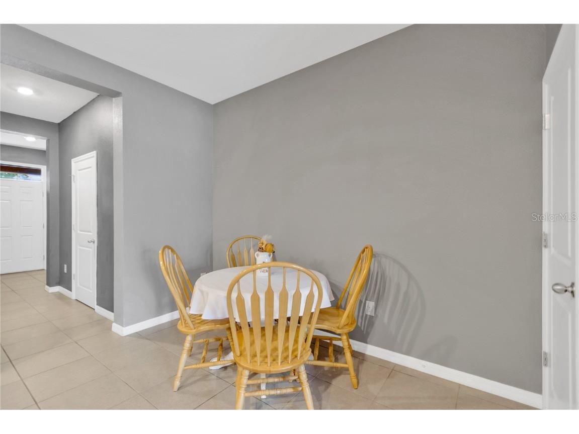 762 Barclay Wood Drive Ruskin FL 33570 TB8435966 image4