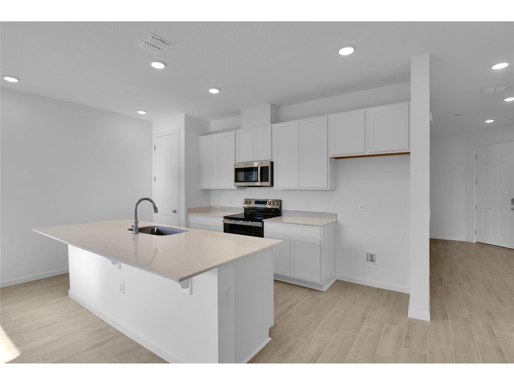 762 Lake Dell Avenue Dundee FL 33838 S5127914 image3