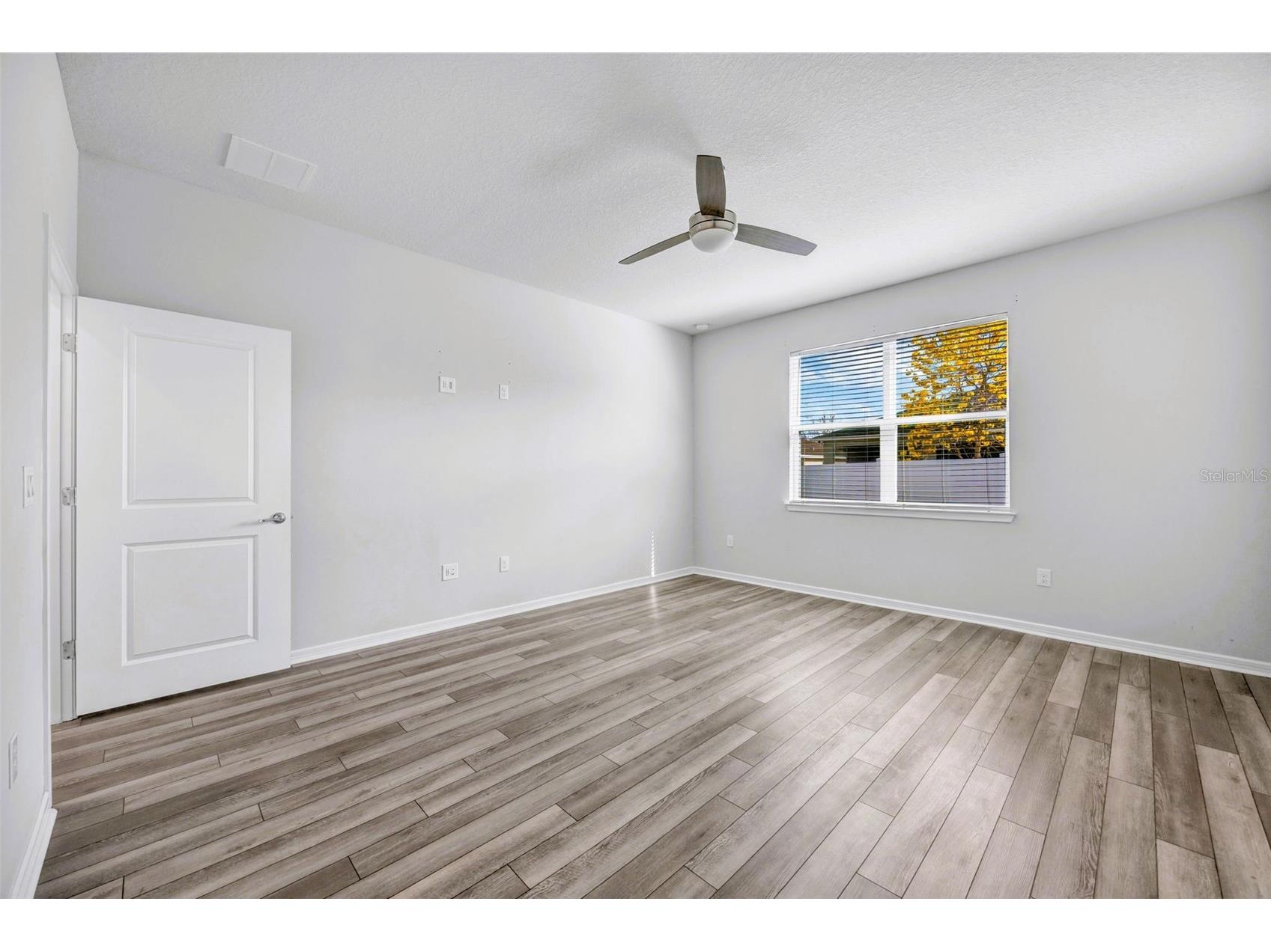 762 Parsons Mooring Court Seffner FL 33584 TB8482231 image12