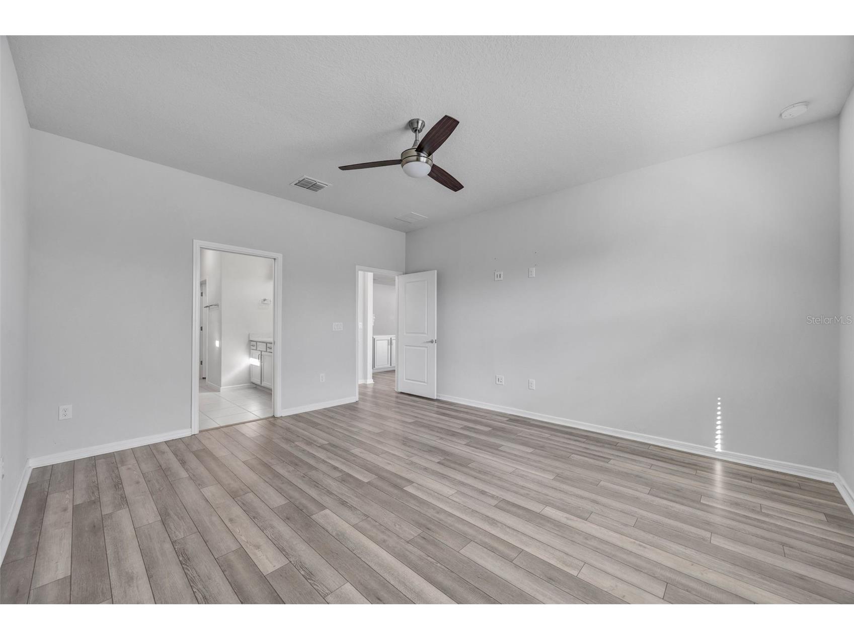 762 Parsons Mooring Court Seffner FL 33584 TB8482231 image13