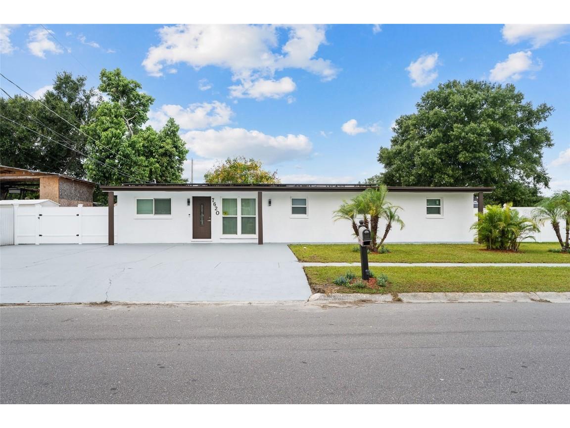 7620 Dennison Drive Tampa FL 33619 S5136024 image1