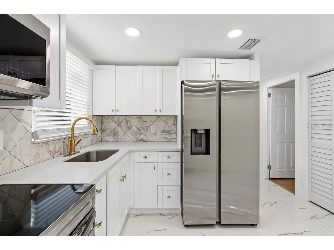 7620 Dennison Drive Tampa FL 33619 S5136024 image11