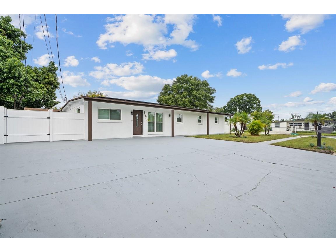 7620 Dennison Drive Tampa FL 33619 S5136024 image4