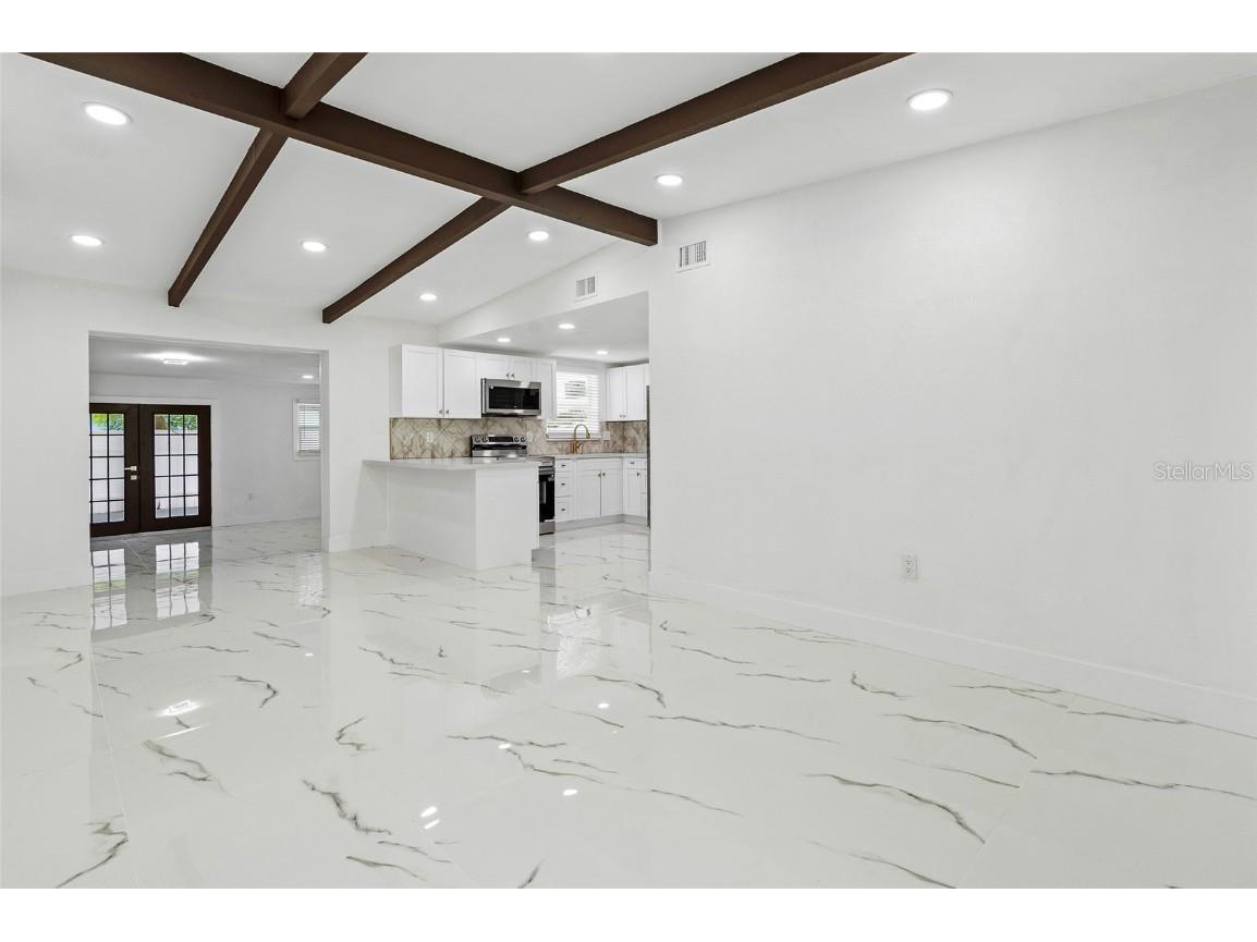 7620 Dennison Drive Tampa FL 33619 S5136024 image5