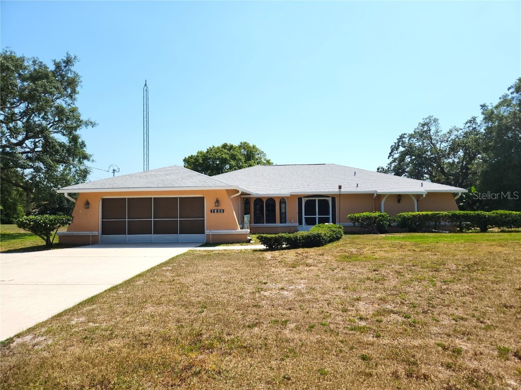 7620 Holiday Drive Spring Hill FL 34606 W7864698 image1