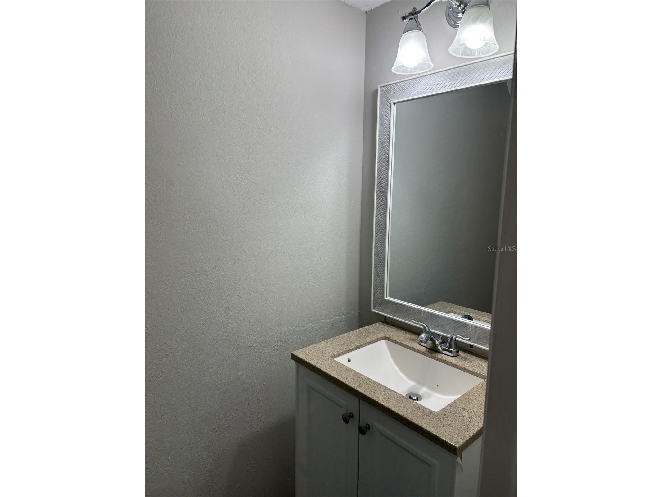 7621 Colonial Court Tampa FL 33615 TB8499698 image6
