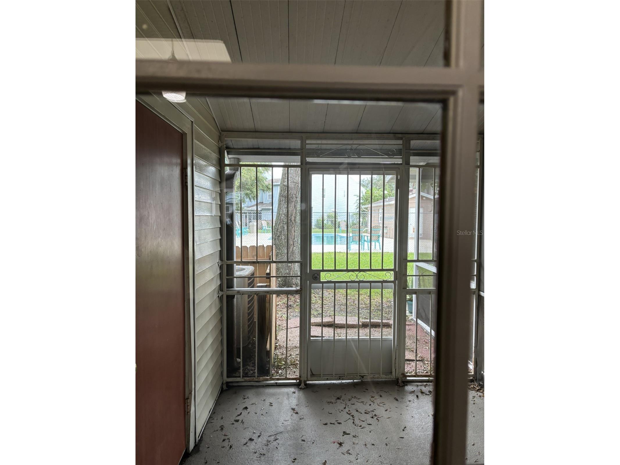 7621 Colonial Court Tampa FL 33615 TB8499698 image7