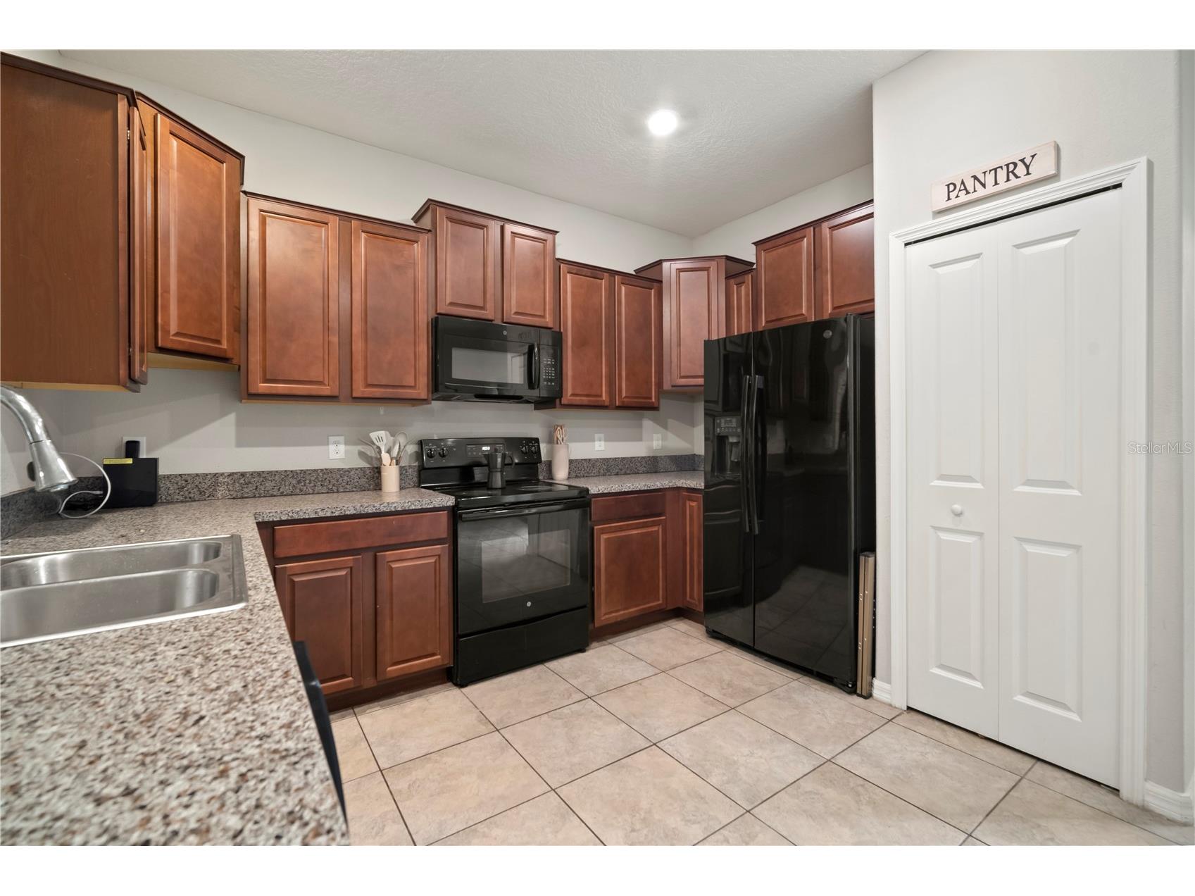 7621 Ginger Lily Court Tampa FL 33619 TB8463400 image20