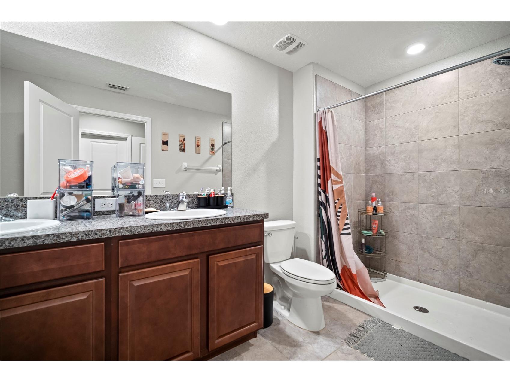 7621 Ginger Lily Court Tampa FL 33619 TB8463400 image34