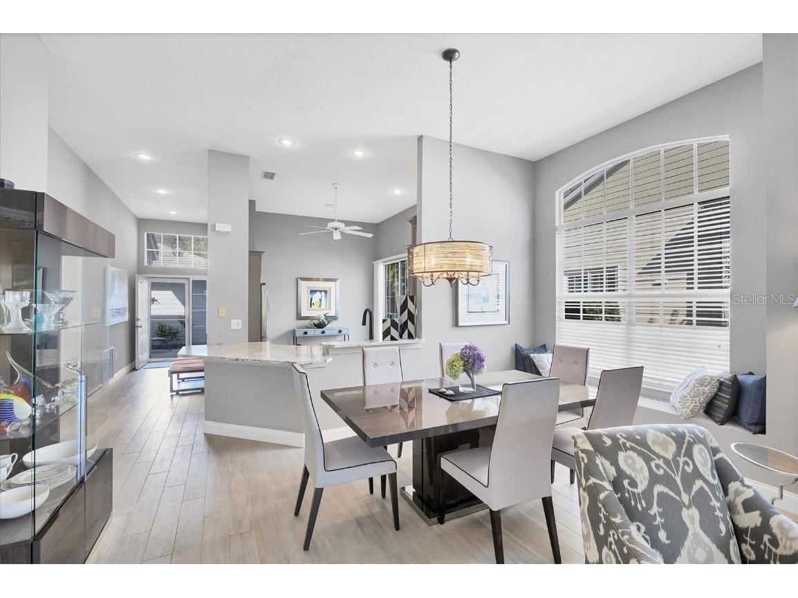 7621 Whitebridge Glen University Park FL 34201 A4673346 image14