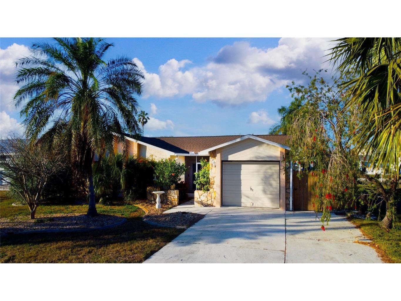 7623 Mako Drive Hudson FL 34667 TB8349264 image1