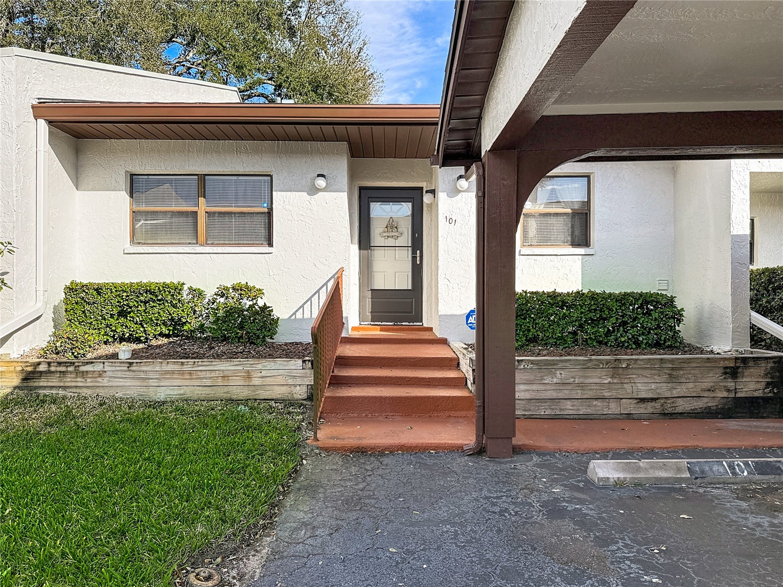 7623 Radcliffe Circle #101A Port Richey FL 34668 W7882392 image1
