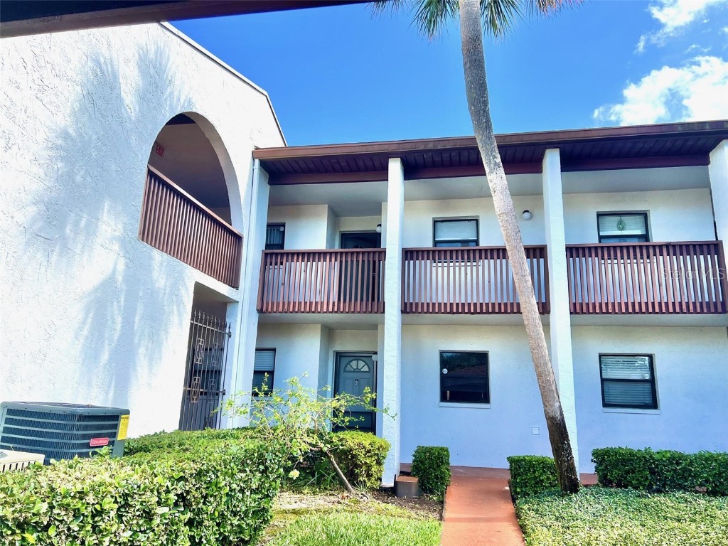 7623 Radcliffe Circle #211A Port Richey FL 34668 TB8348217 image1