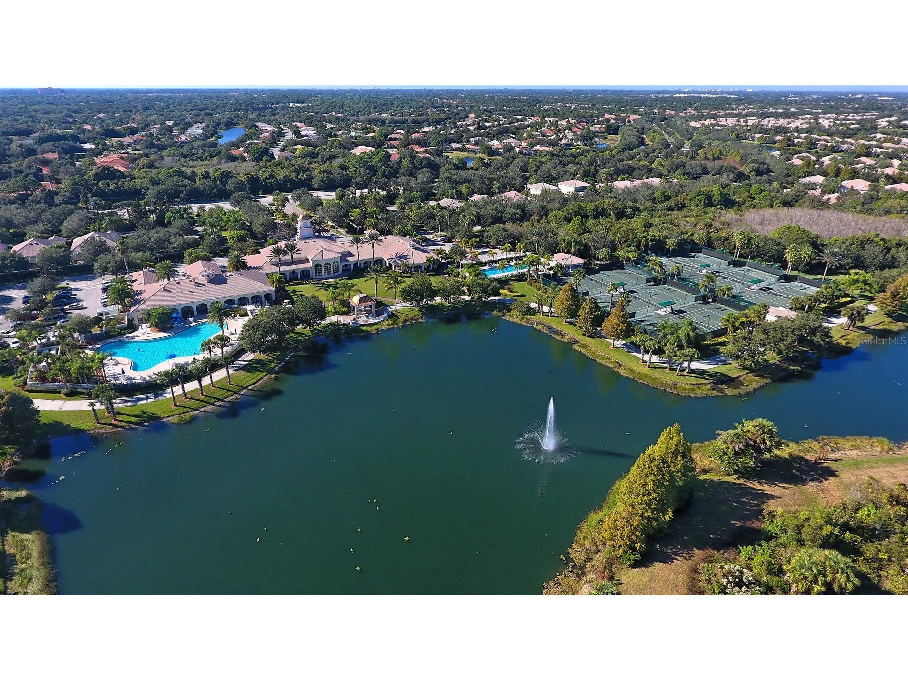 7624 Bergamo Avenue #4B Sarasota FL 34238 A4639026 image32
