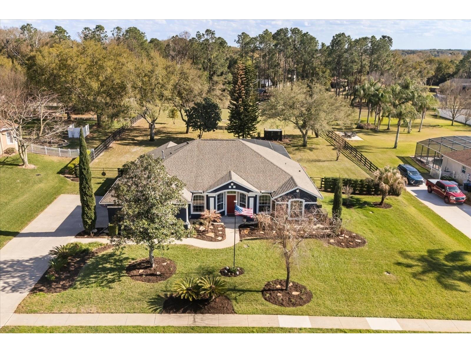 7624 Lake Angelina Drive Mount Dora FL 32757 G5108717 image1
