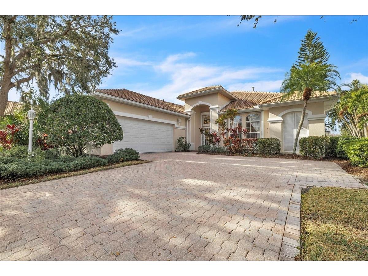 7626 Desert Inn Way Lakewood Ranch FL 34202 A4682721 image2