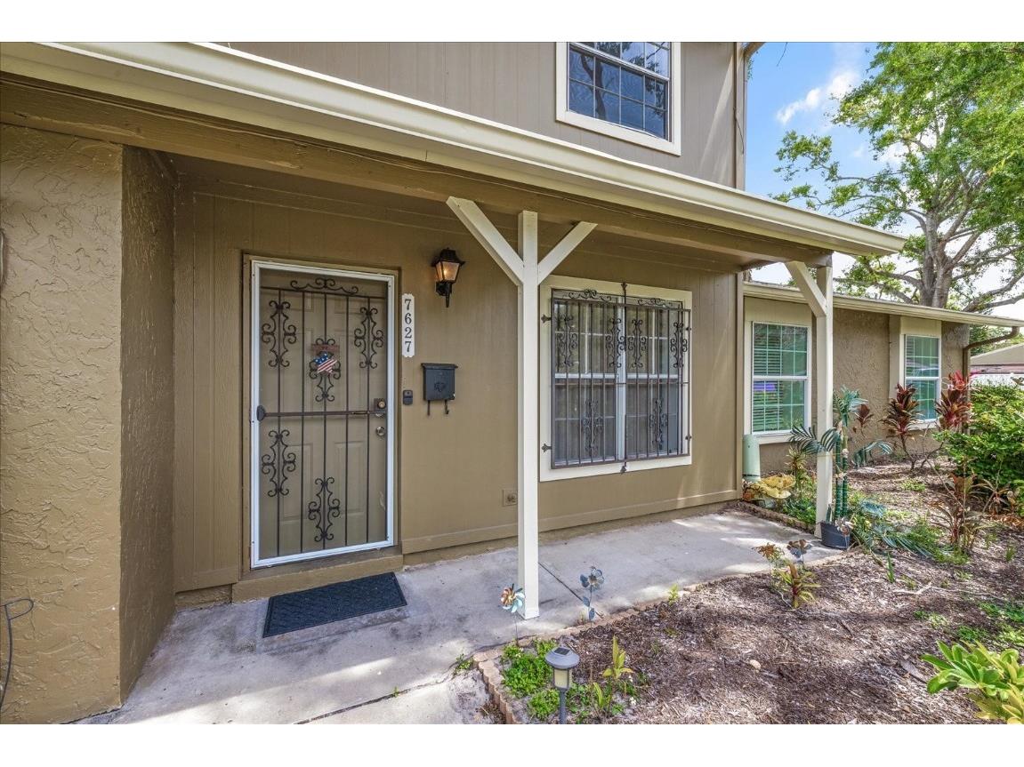 7627 Deleon Court Tampa FL 33615 TB8383078 image1