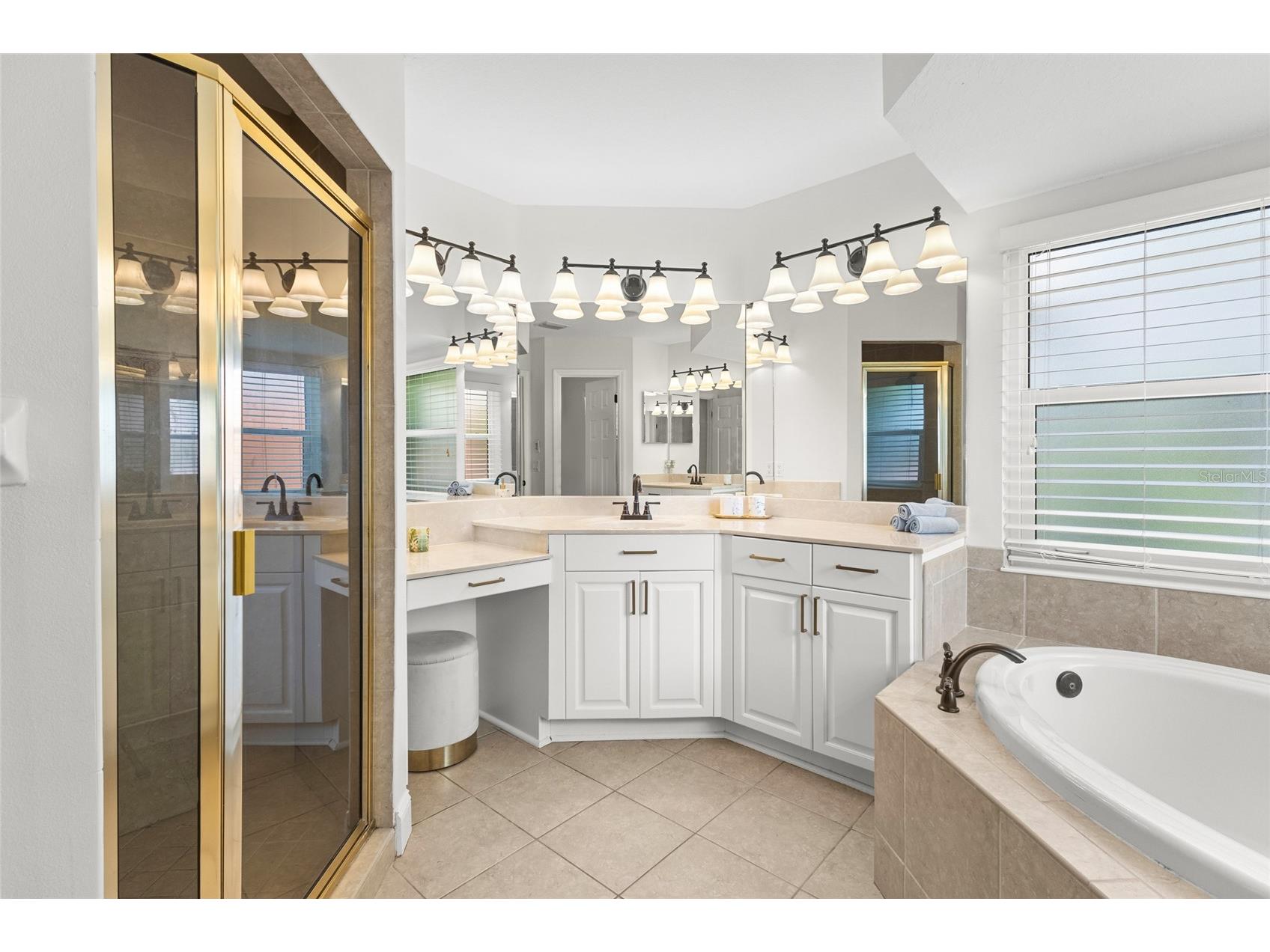 7627 Desert Inn Way Bradenton FL 34202 A4696601 image28