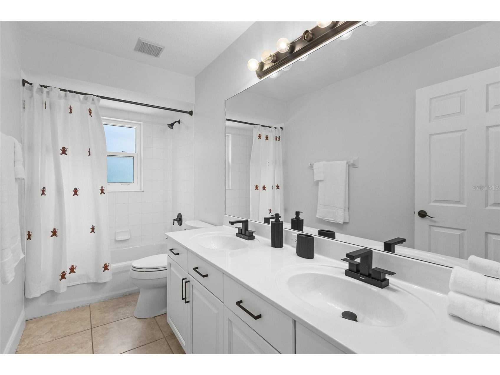 7627 Desert Inn Way Bradenton FL 34202 A4696601 image34