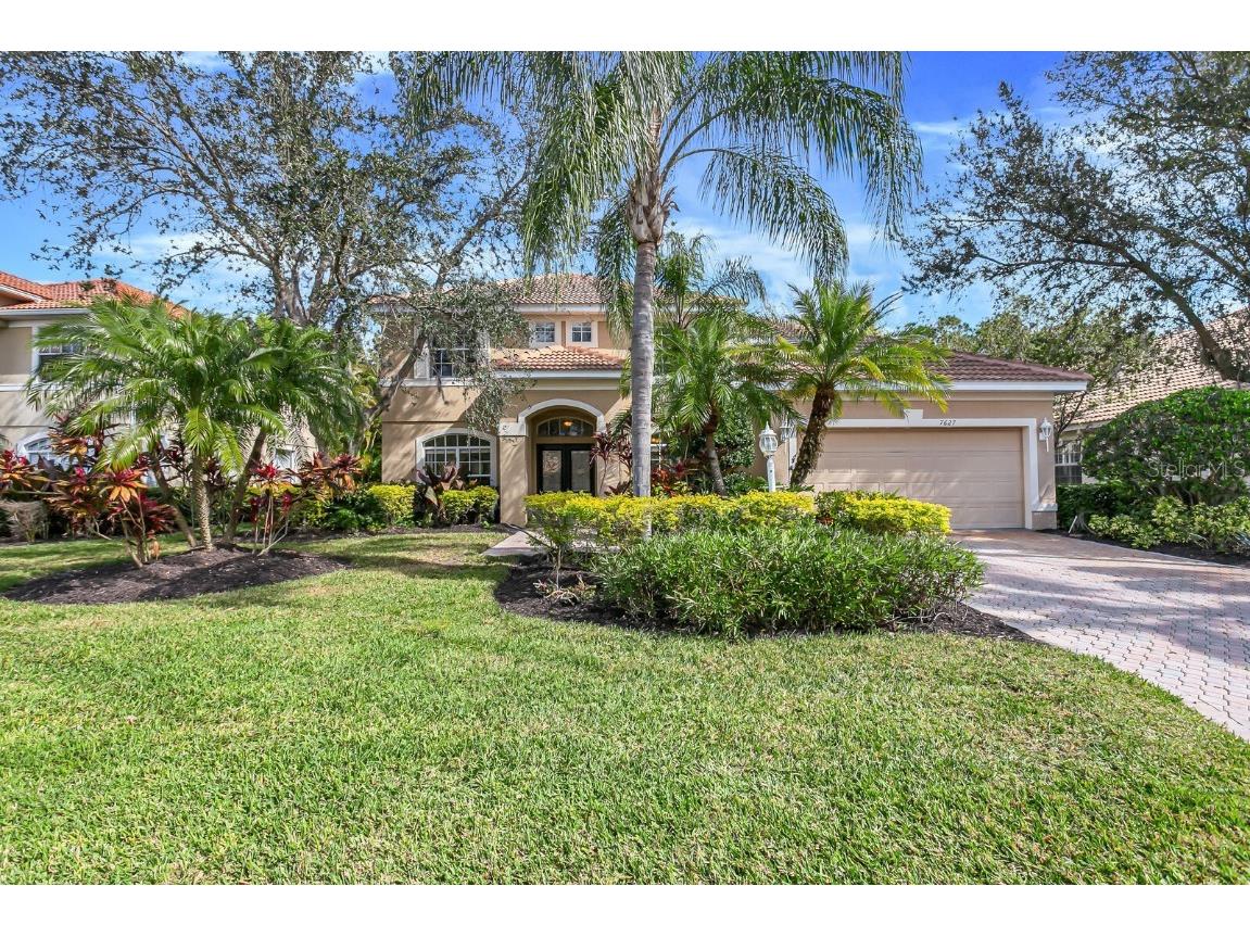 7627 Desert Inn Way Lakewood Ranch FL 34202 A4559467 image1