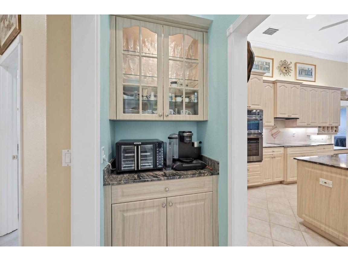 7627 Partridge Street Circle Bradenton FL 34202 A4658828 image14