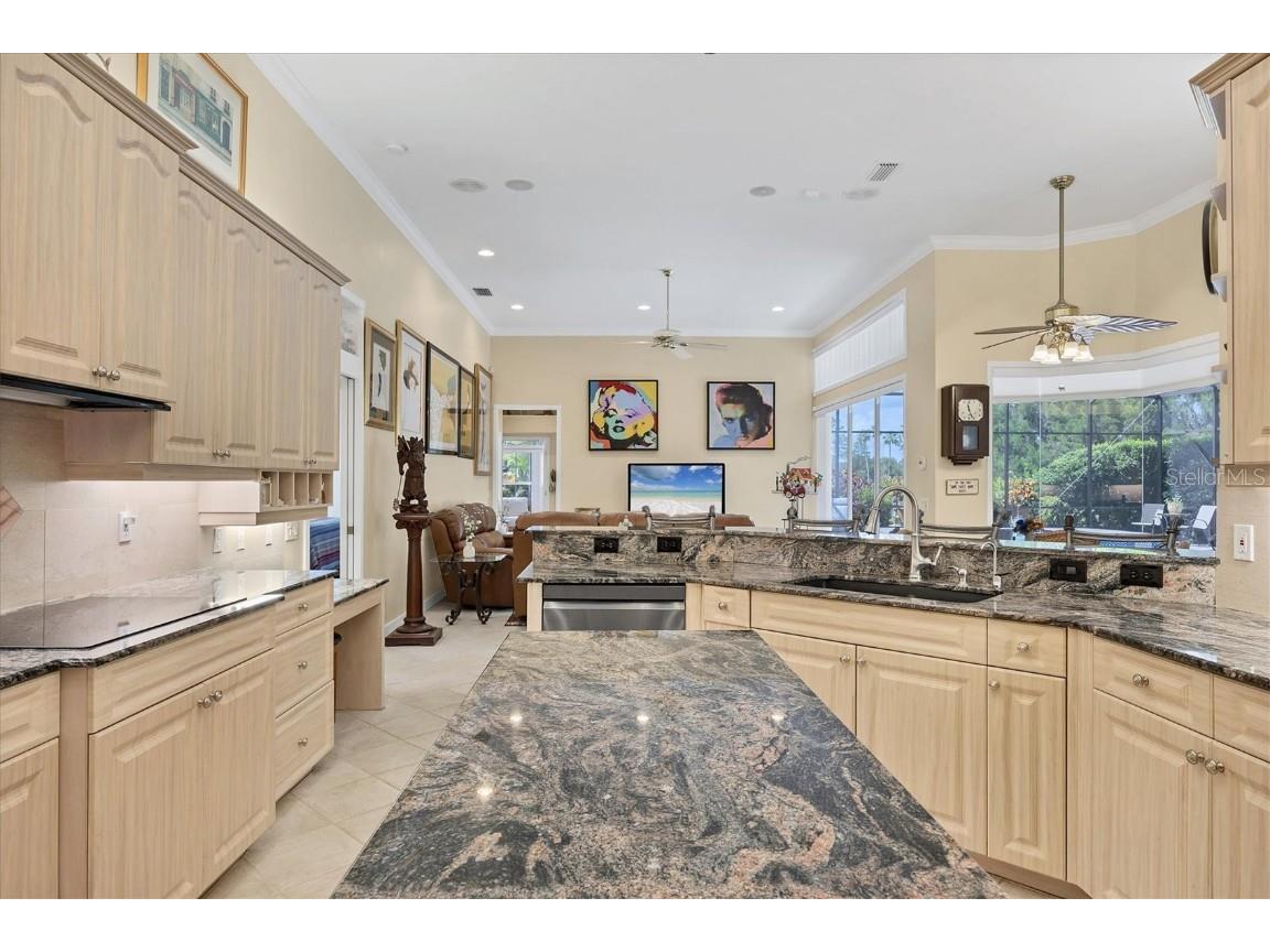 7627 Partridge Street Circle Bradenton FL 34202 A4658828 image17