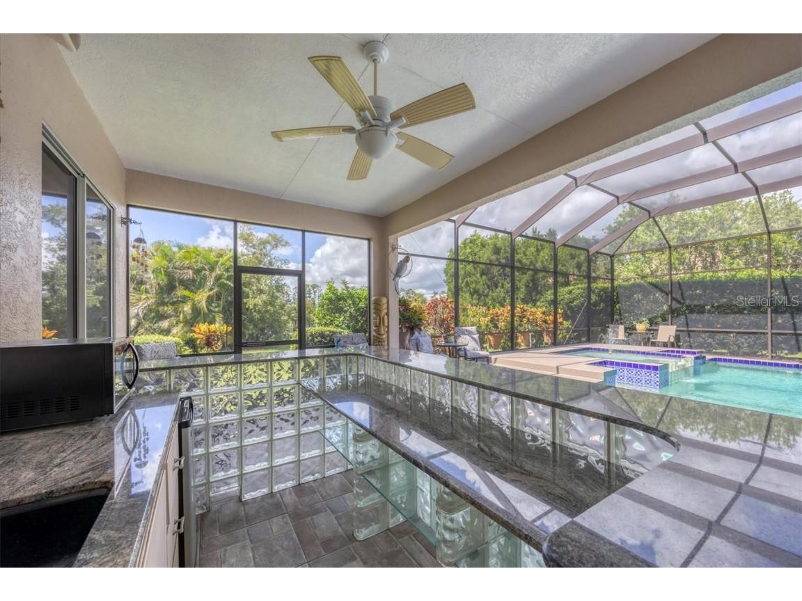 7627 Partridge Street Circle Bradenton FL 34202 A4658828 image36