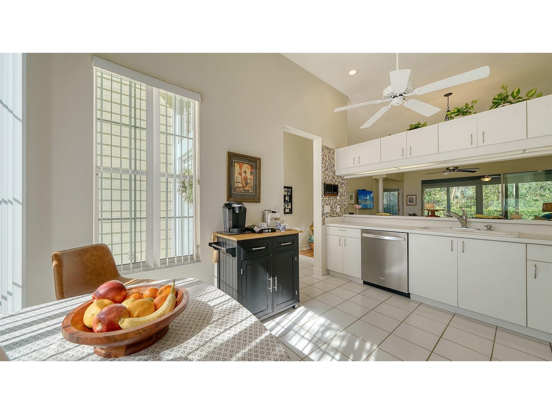 7628 Whitebridge Glen University Park FL 34201 A4678915 image7