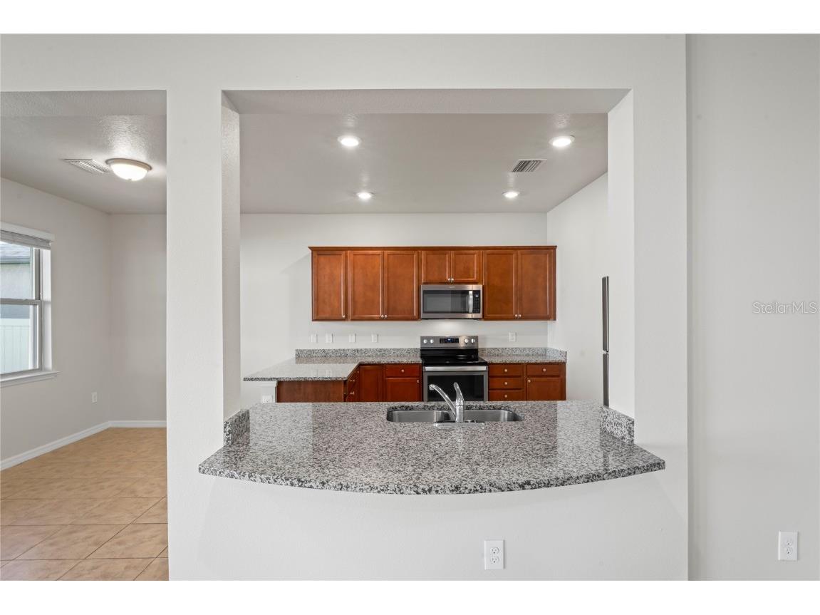 7628 Yale Harbor Drive Wesley Chapel FL 33545 TB8446510 image5