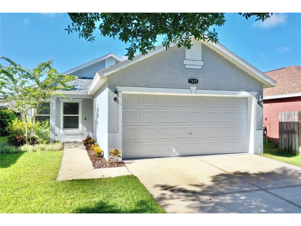 7629 Devonbridge Garden Way Apollo Beach FL 33572 T3539798 image1