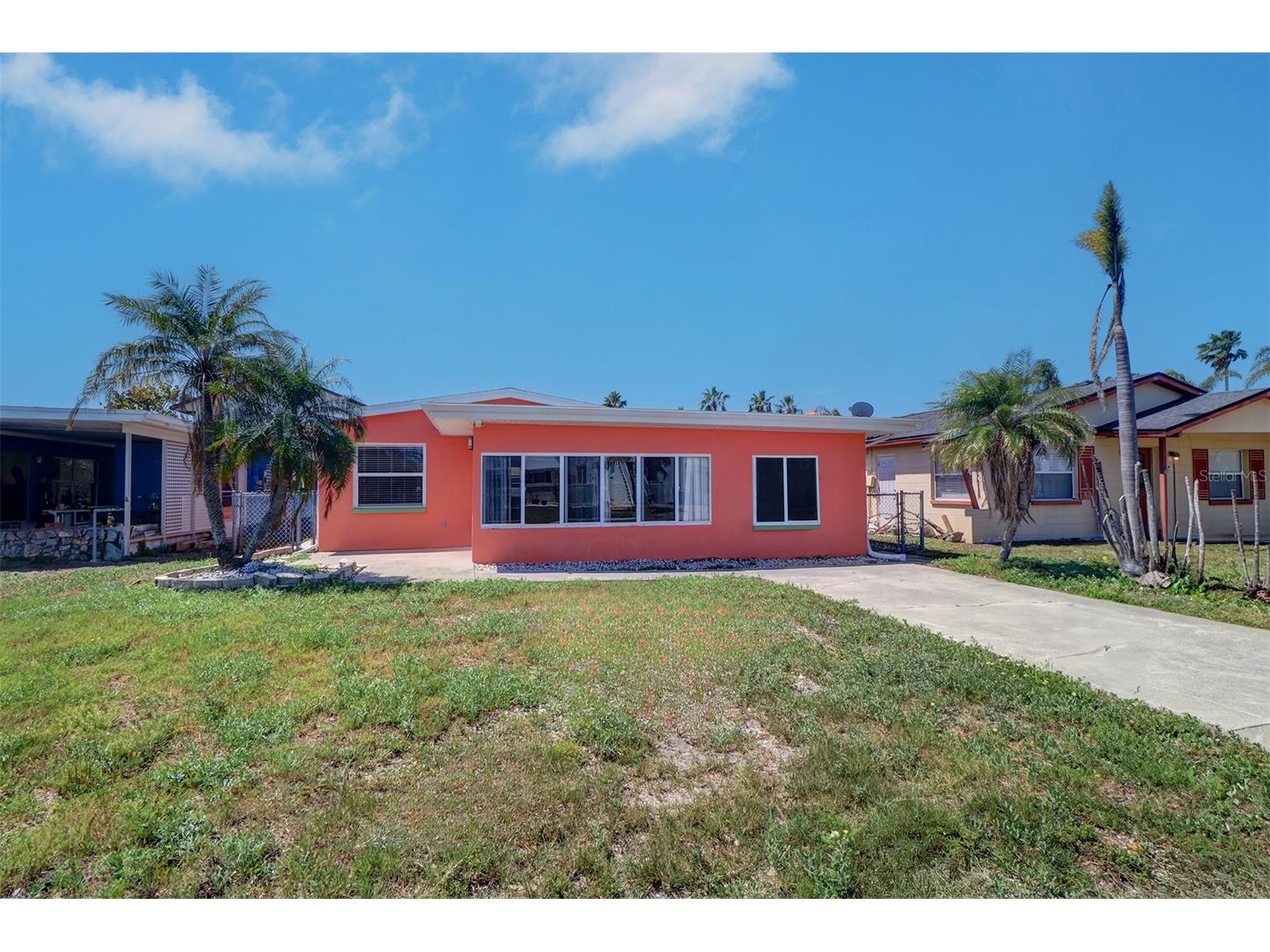 763 182nd Avenue E Redington Shores FL 33708 TB8374084 image1