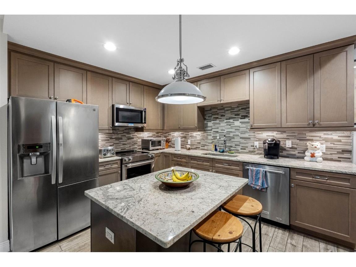 763 Date Palm Lane Saint Petersburg FL 33707 TB8421610 image5