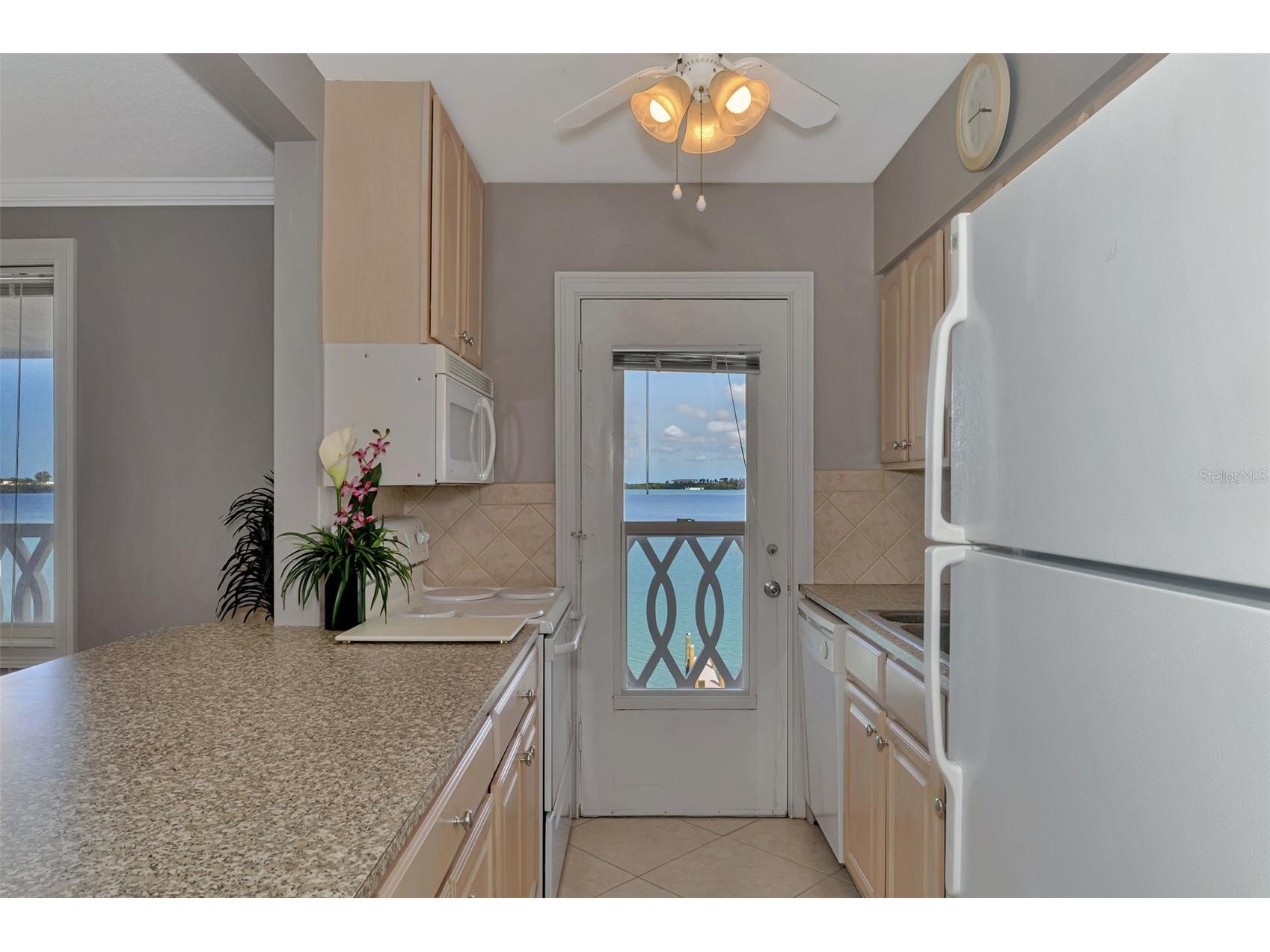 763 John Ringling Boulevard #34 Sarasota FL 34236 - SARASOTA BAY A4684018 image24