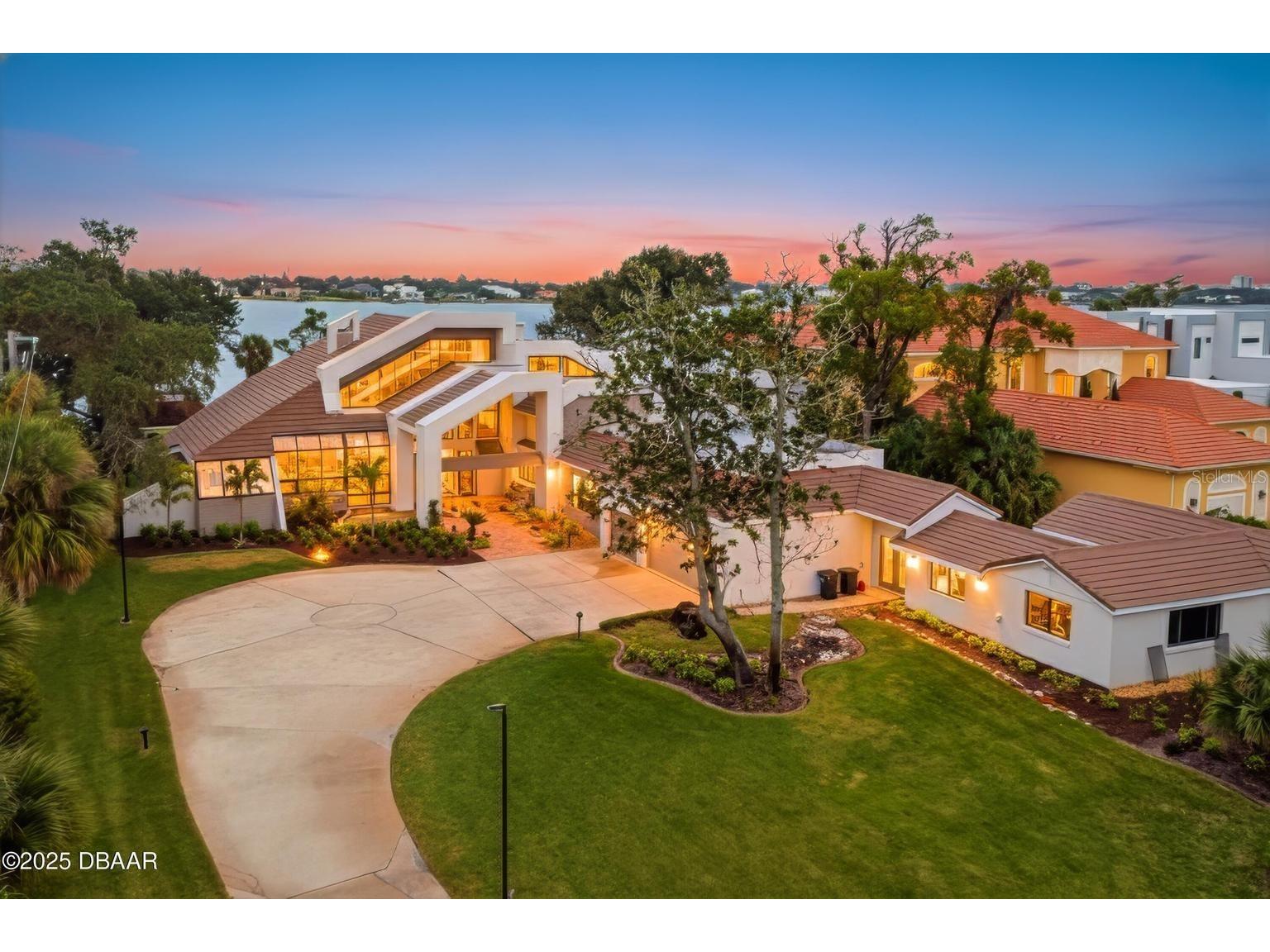 763 N Beach Street Ormond Beach FL 32174 V4948731 image1