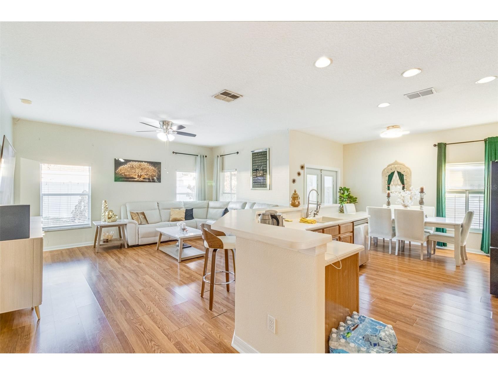 763 Star Pointe Drive Seffner FL 33584 TB8479279 image6