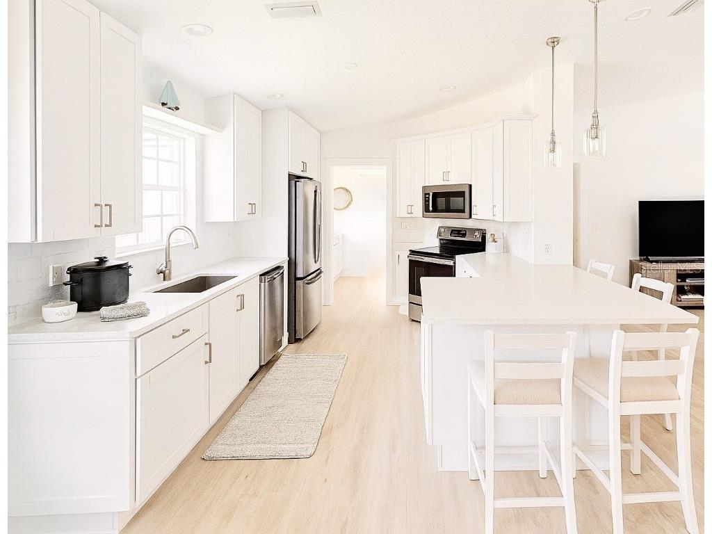 7630 Pesaro Drive Sarasota FL 34238 A4663332 image5