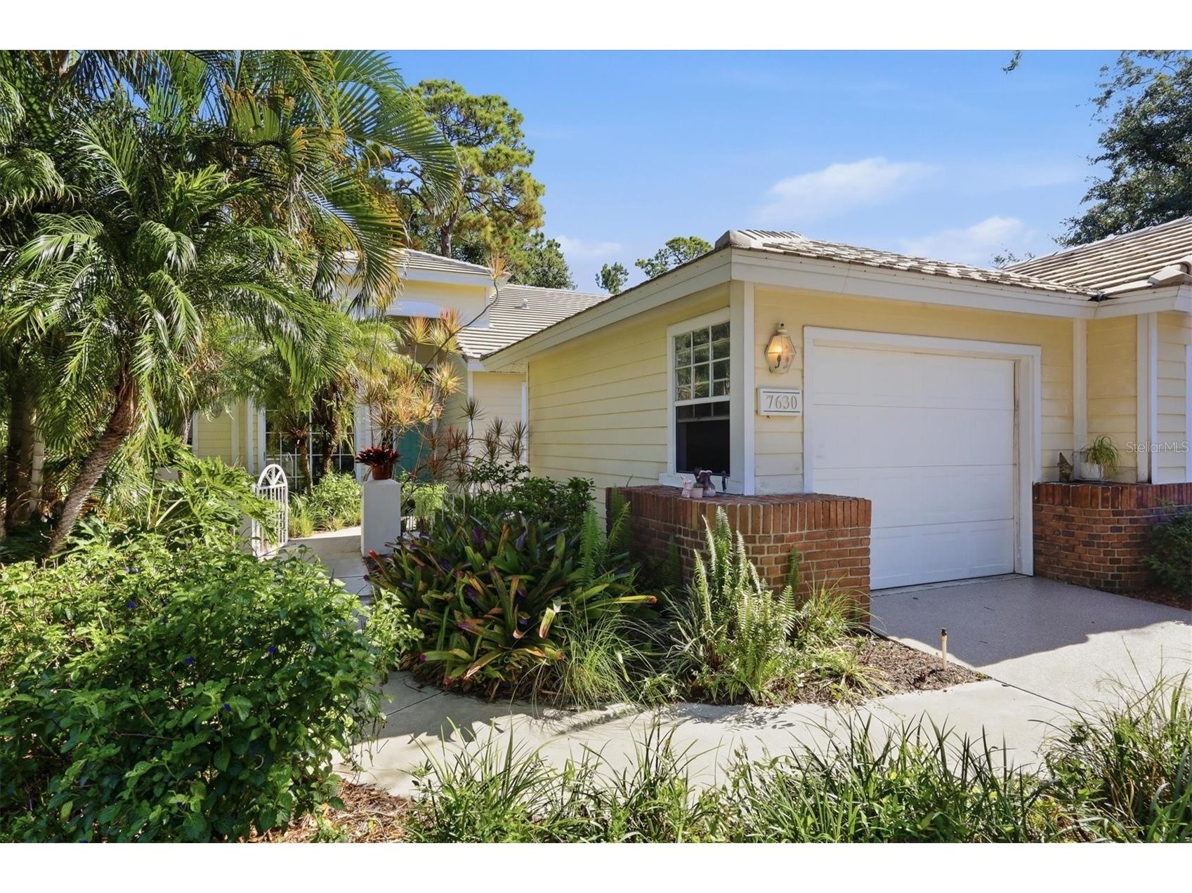 7630 Whitebridge Glen Bradenton FL 34201 A4696058 image1