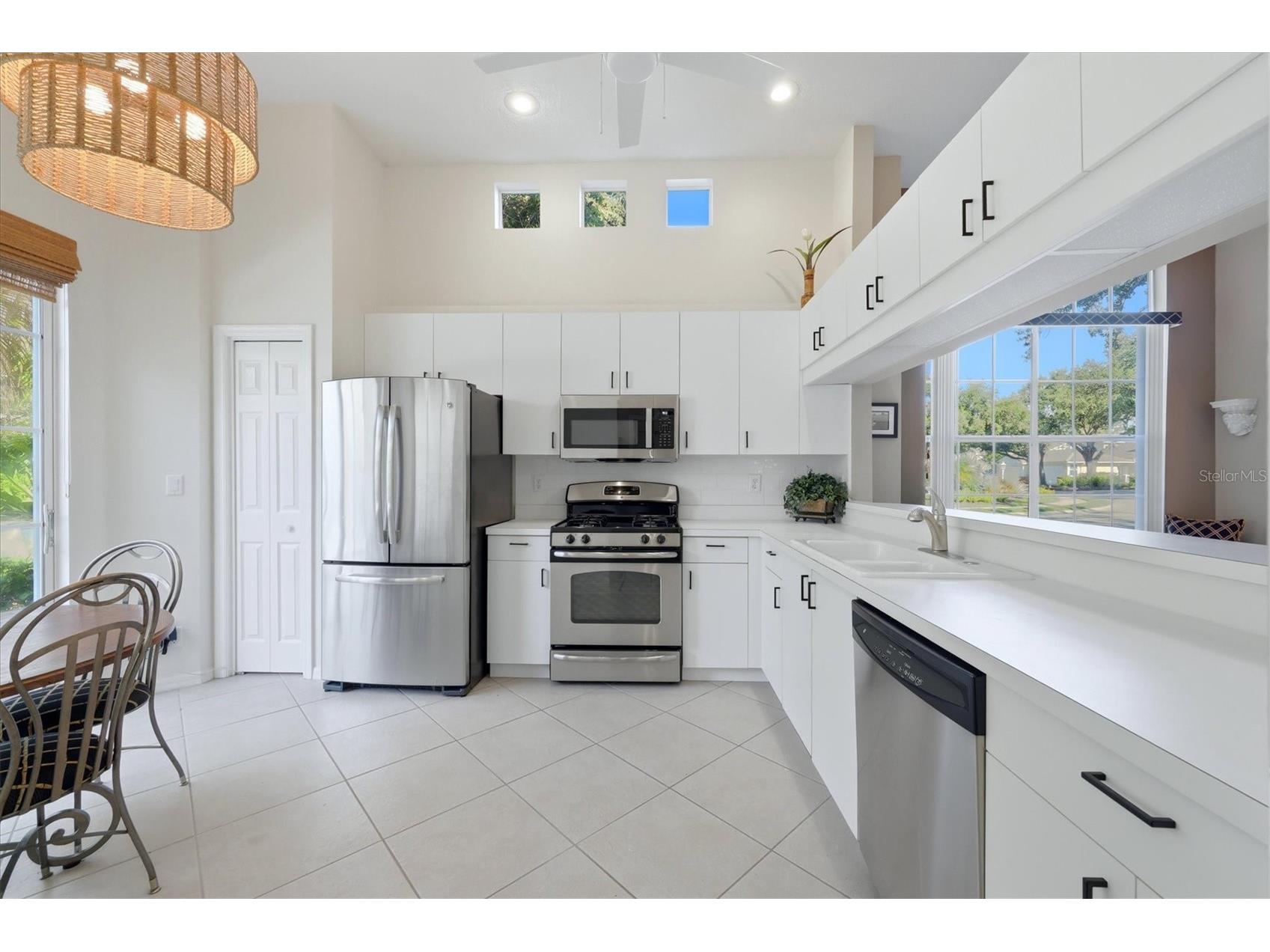 7630 Whitebridge Glen University Park FL 34201 A4696059 image11